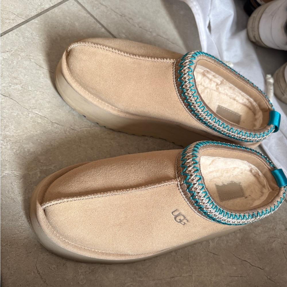 UGG Beige Suede Slippers with Turquoise Accent